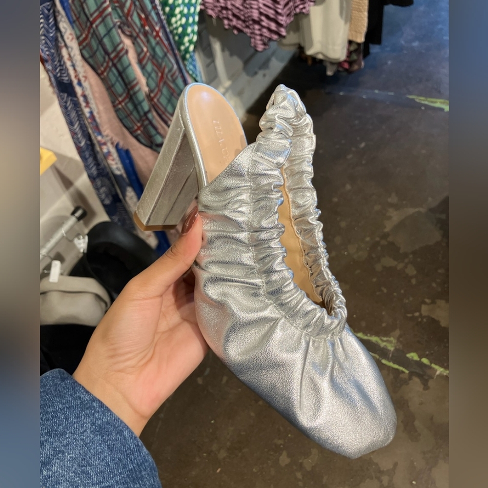 Sz 38 and 41 NIB $670 Ulla Johnson heels